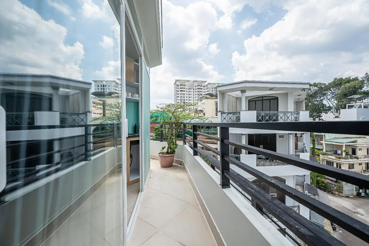 Cozrum Homes - Retro House Ho Chi Minh City