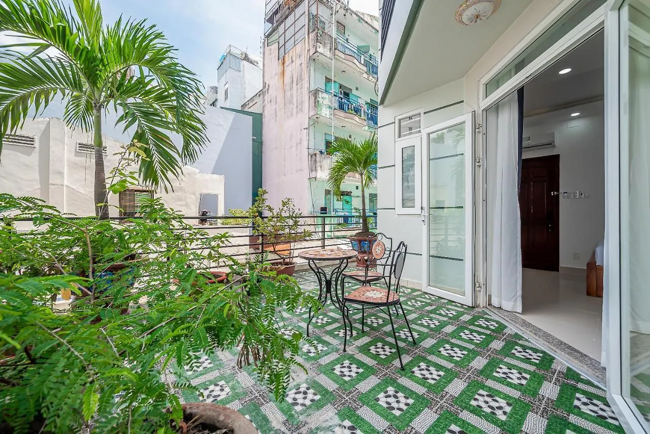 Cozrum Homes - Retro House Ho Chi Minh City 0*,