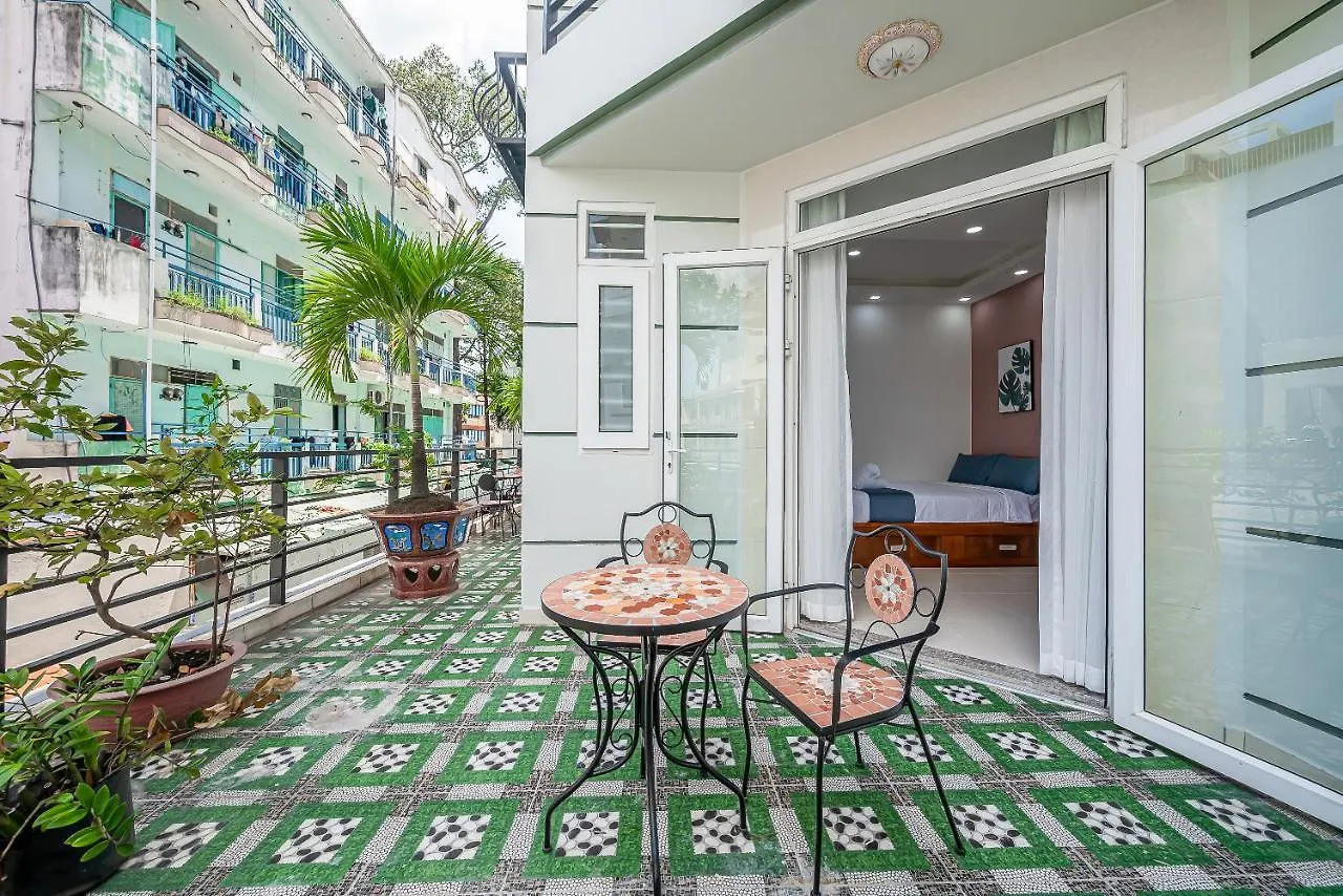 Cozrum Homes - Retro House Ho Chi Minh City