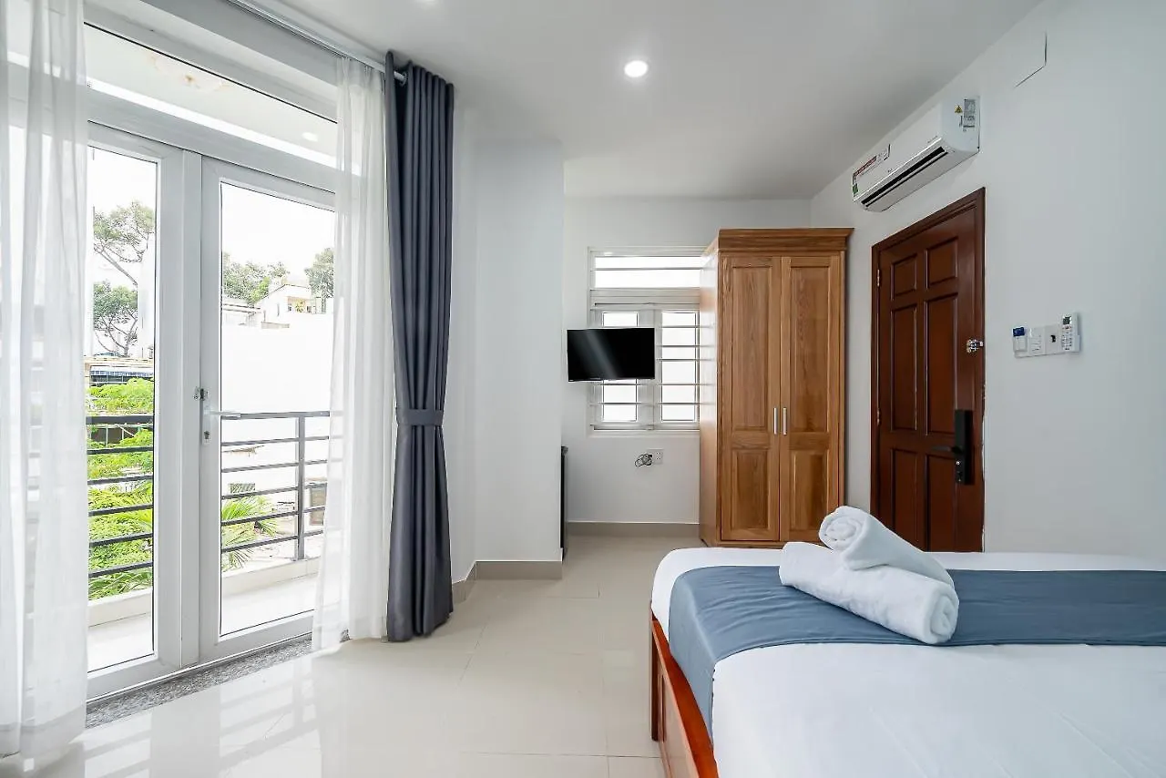 Apartment Cozrum Homes - Retro House Ho Chi Minh City